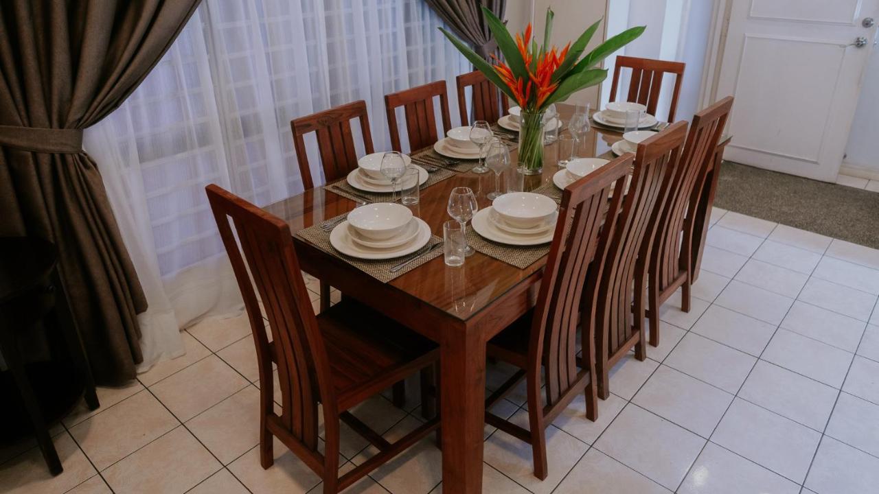 Petronella Apartment C1 Marina Court Kota Kinabalu Bagian luar foto