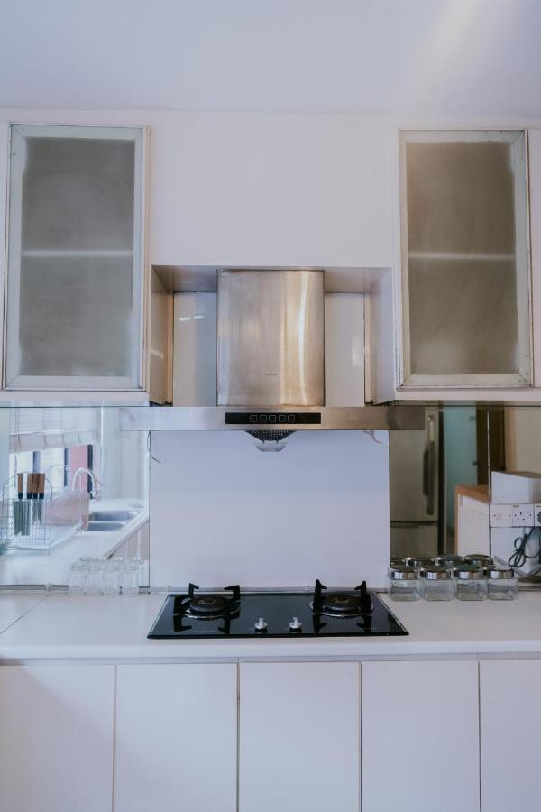 Petronella Apartment C1 Marina Court Kota Kinabalu Bagian luar foto