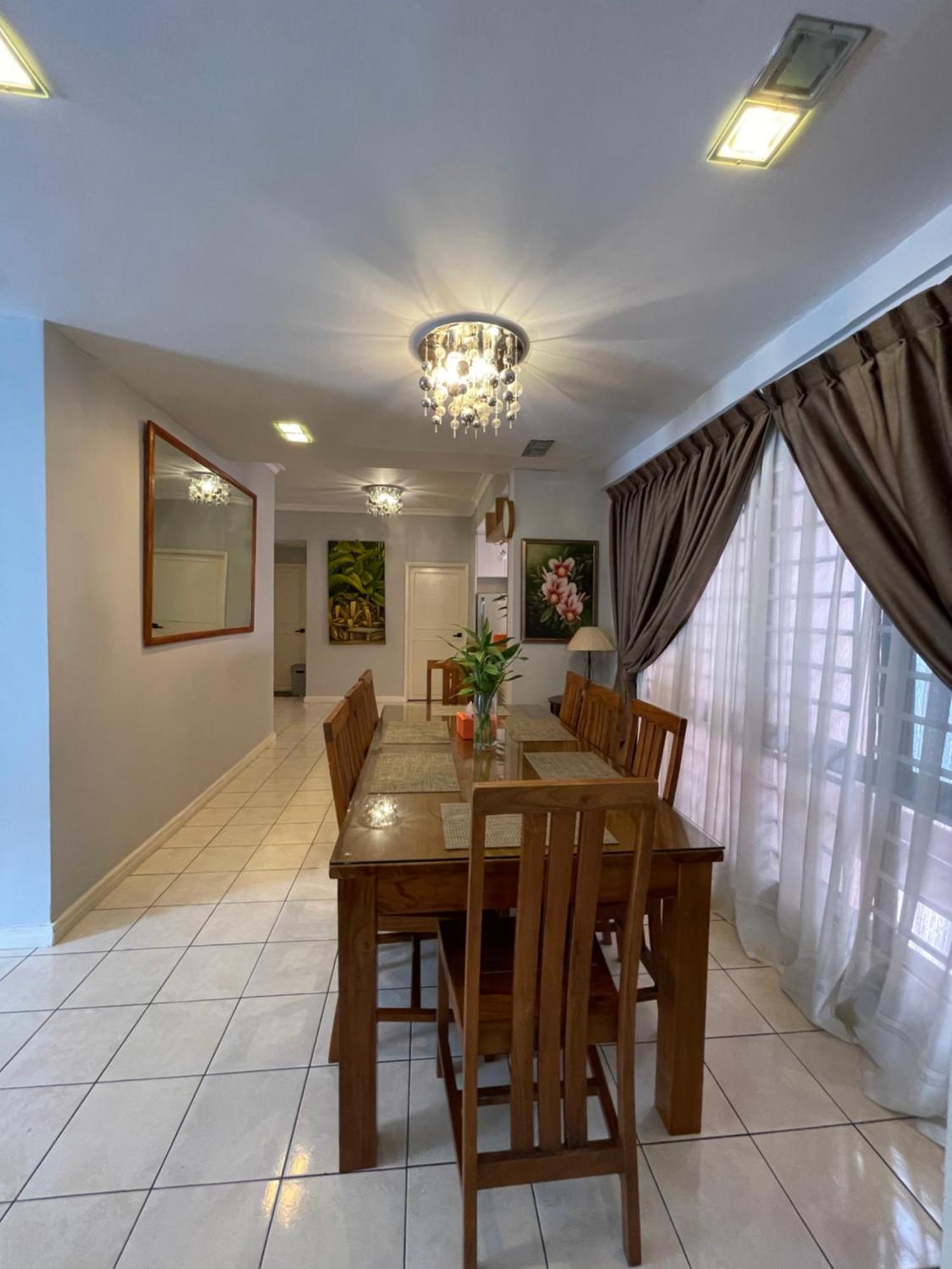 Petronella Apartment C1 Marina Court Kota Kinabalu Bagian luar foto