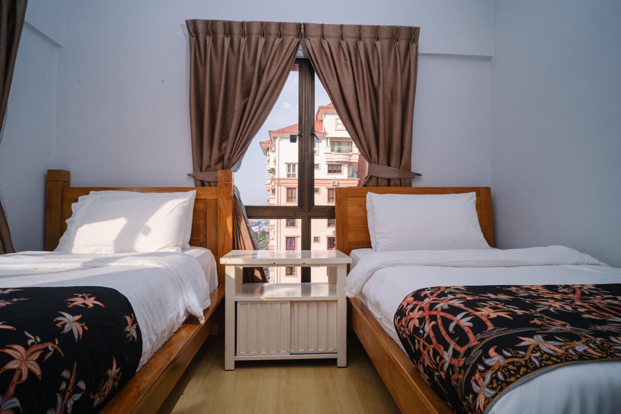 Petronella Apartment C1 Marina Court Kota Kinabalu Bagian luar foto